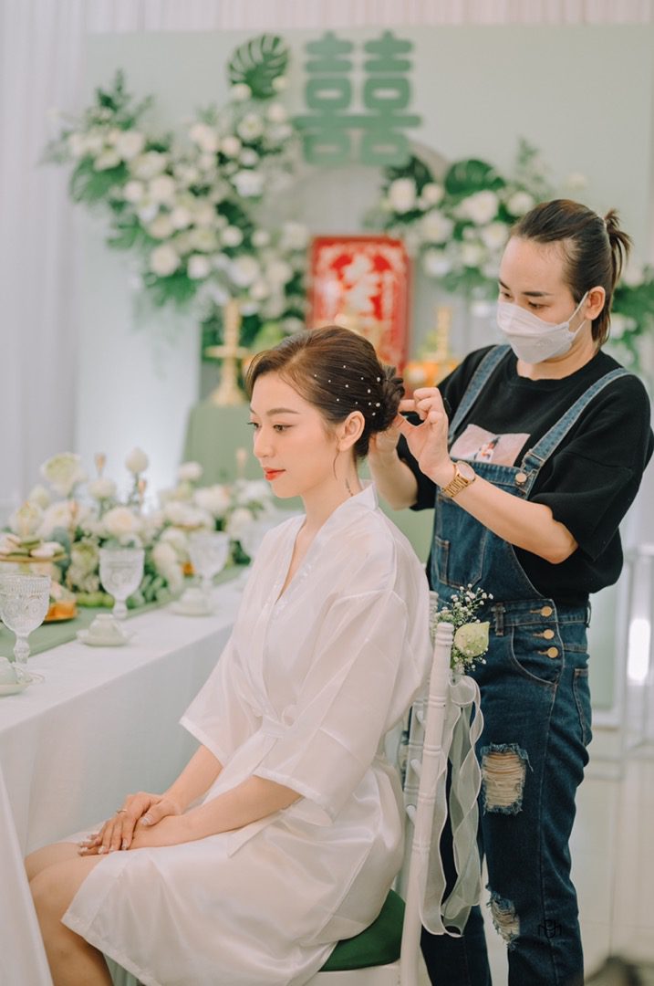 Áo Choàng Phụ Dâu Lụa Satin Trơn IVY215N photo review